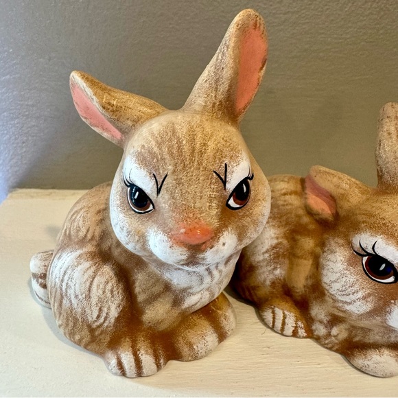 Vintage set of 3 bunny rabbits. Adorable ceramic bunny rabbits with cute faces - Picture 2 of 10